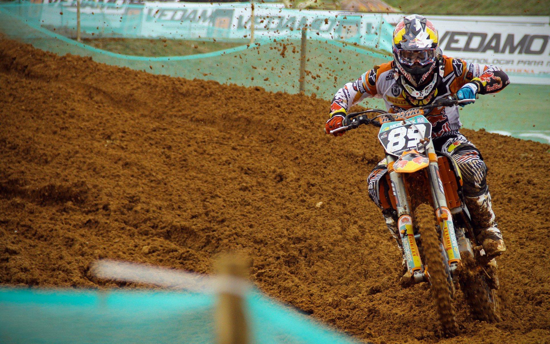 夜读，6个月豪掷4.2亿镑，切尔西的任性转会风暴如何重塑足坛格局？